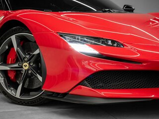 2021 Ferrari SF90 Stradale, красный, 27500000 рублей, вид 4