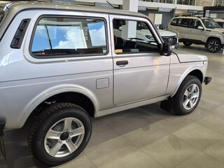 2026 Lada (ВАЗ) Niva Legend I, серебристый, 1205000 рублей, вид 4