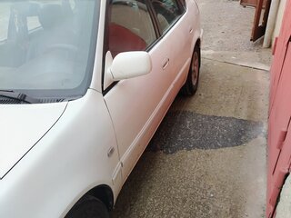 2001 Toyota Corolla VIII (E110) Рестайлинг, белый, 280000 рублей, вид 5