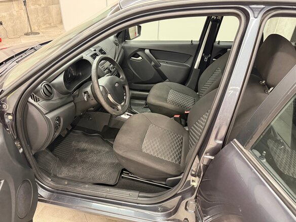 2019 Lada (ВАЗ) Granta I Рестайлинг, серебристый, 500000 рублей - вид 5