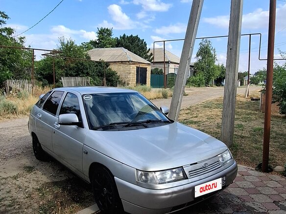 2006 Lada (ВАЗ) 2112, серебристый, 230000 рублей - вид 3