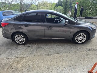2017 Ford Focus III Рестайлинг, серый, 1270000 рублей, вид 2