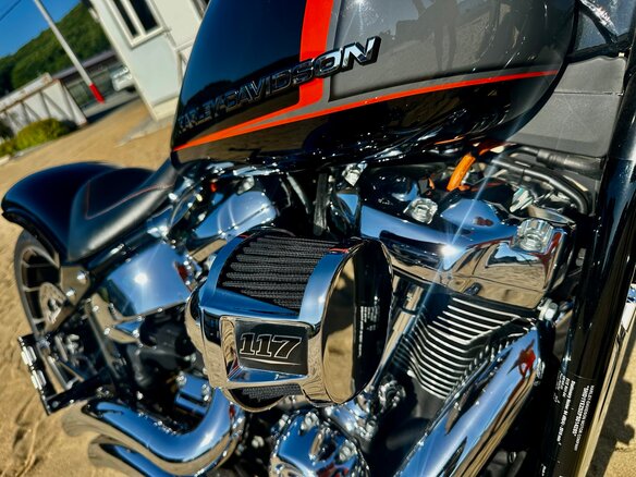 2023 Harley-Davidson Breakout, чёрный, 3750000 рублей - вид 2
