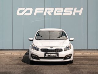2017 Kia Ceed II Рестайлинг, белый, 1439000 рублей, вид 3
