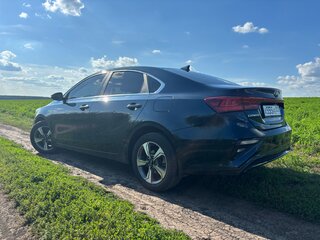 2020 Kia Cerato IV, синий, 1730000 рублей, вид 4