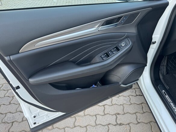 2021 Haval F7 I, белый - вид 13