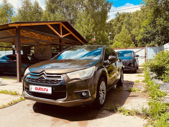 2012 Citroen DS4, коричневый, 900000 рублей - вид 4