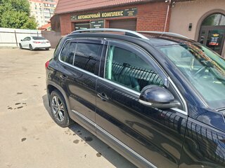 2012 Volkswagen Tiguan I Рестайлинг, чёрный, 1150000 рублей, вид 3