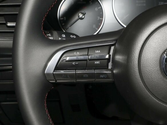 2025 Mazda 3 Axela IV (BP), белый, 3600000 рублей - вид 19