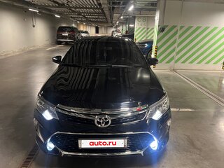 2017 Toyota Camry VII (XV50) Рестайлинг 2, чёрный, 2100000 рублей, вид 2