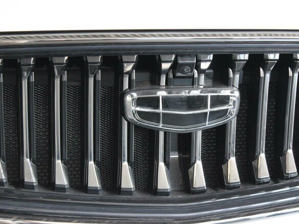2026 Geely Monjaro I, белый, 4954990 рублей - вид 23