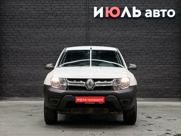 2018 Renault Duster I Рестайлинг, белый, 900000 рублей - вид 2