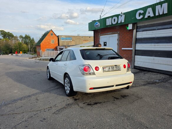 2001 Toyota Altezza, белый - вид 3