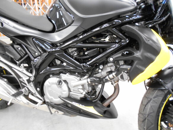 2014 Suzuki SFV 650 Gladius, чёрный, 430000 рублей - вид 10
