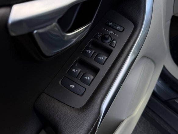 2013 Volvo V40 Cross Country I, серый, 1250000 рублей - вид 10