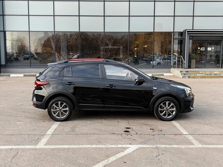 2021 Kia Rio X IV Рестайлинг, чёрный, 1485000 рублей, вид 5