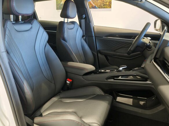 2026 Geely Coolray I Рестайлинг 2, белый, 2774990 рублей - вид 6