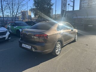 2021 Volkswagen Polo VI, коричневый, 1697000 рублей, вид 4