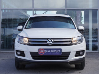 2013 Volkswagen Tiguan I Рестайлинг, белый, 1350000 рублей, вид 2