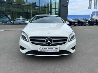 2015 Mercedes-Benz A-Класс 180 III (W176) Рестайлинг, белый, 1199000 рублей, вид 3
