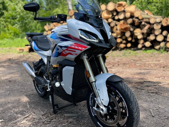 2023 BMW S 1000 XR, белый, 2350000 рублей - вид 3