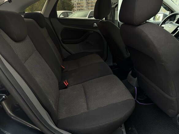 2010 Ford Focus II Рестайлинг, серый, 560000 рублей - вид 10