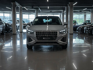 2025 Audi Q2 L 35 TFSI I Рестайлинг, серый, 3800000 рублей, вид 3