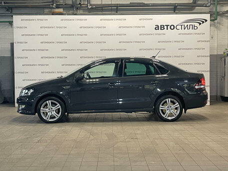 2018 Volkswagen Polo V Рестайлинг, серый, 1139000 рублей, вид 2