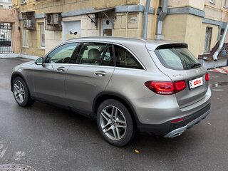 2019 Mercedes-Benz GLC 220 d I (X253) Рестайлинг, серебристый, 3800000 рублей, вид 4