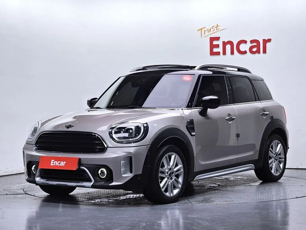 Открыть фотографии: Mini Countryman II Рестайлинг
