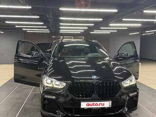 2021 BMW X6 40d III (G06), чёрный, 8250000 рублей, вид 3