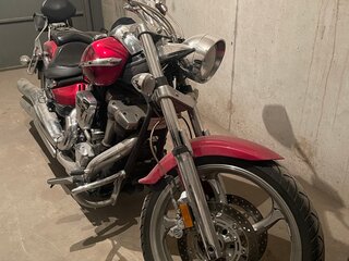 2008 Yamaha XV 1900, красный, 900000 рублей, вид 1