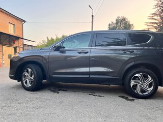 2020 Hyundai Santa Fe IV Рестайлинг, серый, 2800000 рублей, вид 5
