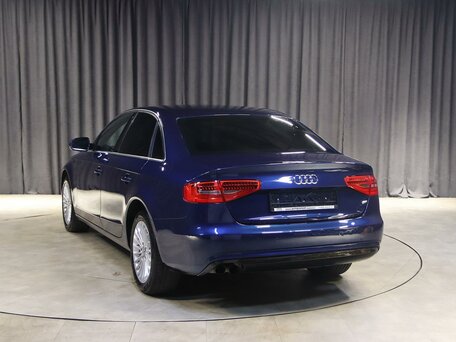 2013 Audi A4 IV (B8) Рестайлинг, синий, 1069000 рублей, вид 4