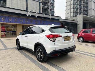 2022 Honda Vezel I Рестайлинг, белый, 1569000 рублей, вид 4