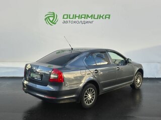 2010 Skoda Octavia II (A5) Рестайлинг, серый, 635000 рублей, вид 5