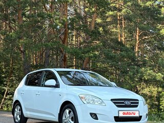 2009 Kia Ceed I, белый, 650000 рублей, вид 4