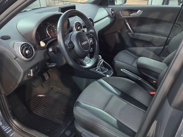 2016 Audi A1 I (8X) Рестайлинг, серый, 1500000 рублей - вид 6