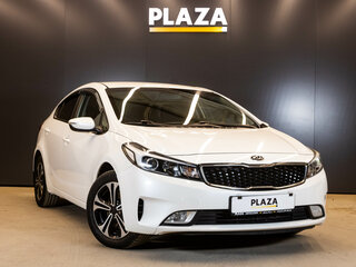 2017 Kia Cerato III Рестайлинг (Classic), белый, 1400000 рублей, вид 2