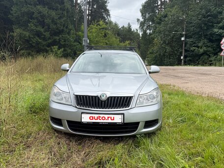 2012 Skoda Octavia II (A5) Рестайлинг, серый, 855000 рублей, вид 1