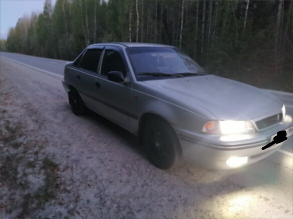 2005 Daewoo Nexia I, серебристый, 150000 рублей