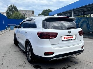 2020 Kia Sorento III Prime Рестайлинг, белый, 4150000 рублей, вид 4