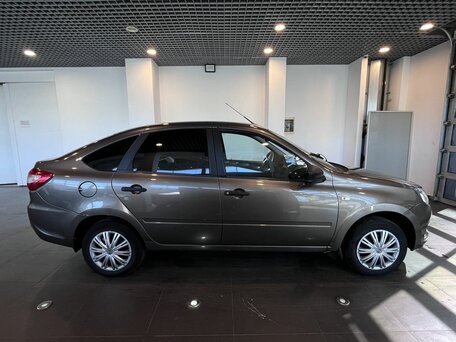 2022 Lada (ВАЗ) Granta I Рестайлинг, коричневый, 460000 рублей, вид 2