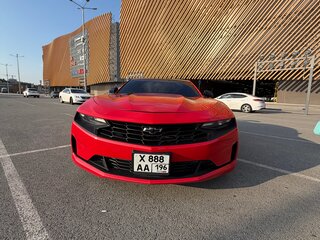 2020 Chevrolet Camaro VI Рестайлинг, красный, 2950000 рублей, вид 2