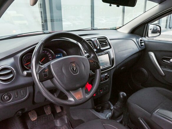 2014 Renault Sandero Stepway II, красный, 759000 рублей - вид 15
