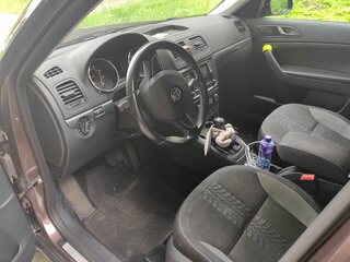 2017 Skoda Yeti I Рестайлинг, коричневый, 1999000 рублей, вид 5