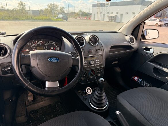 2006 Ford Fiesta Mk5, фиолетовый, 399000 рублей - вид 10