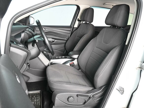 2015 Ford Kuga II, белый, 1449000 рублей - вид 9