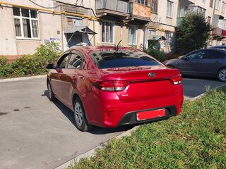 2017 Kia Rio IV, красный, 1290000 рублей, вид 4