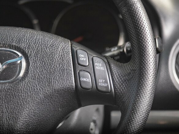 2005 Mazda Atenza I, серебристый, 429000 рублей - вид 13